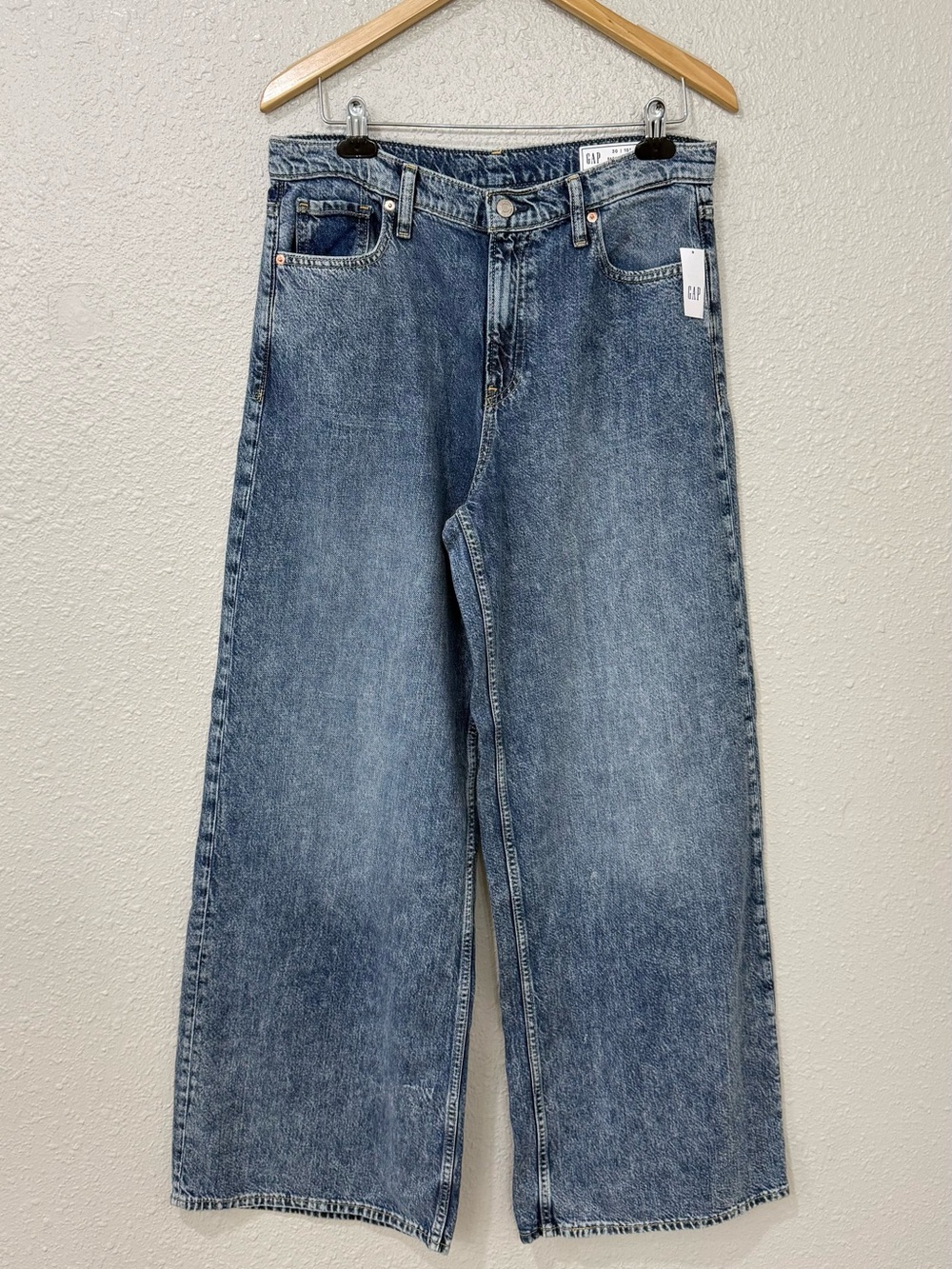 GAP Baggy Mid Rise UltraSoft Wide Leg Jeans NWT Size 30 Tall